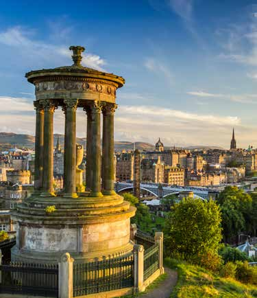 Látogatás a Szent Egyed Székesegyházban, séta a Holyroodhouse Palotához, a jelenlegi királyi rezidenciához, délután pedig a Britannia Királyi Yachtnál. Vacsora és szállás Edinburgh környékén.