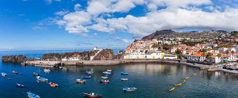 LÁTNIVALÓK ÉS ÜDÜLÉS PORTUGÁLIA MADEIRA KÖRUTAZÁS 1. nap Utazás menetrend szerinti repülőjárattal Lisszabonba. Megérkezést követően transzfer a szállodába, a szállás elfoglalása. Szállás Lisszabonban.