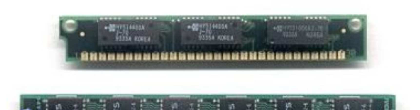 Felül 8/9 bites aszinkron DRAM, alatta 32/36 bites FPM DRAM, legalul 32/36 bites EDO DRAM DIMM A DIMM