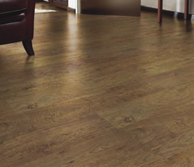 Laminált Laminált padlólap sokoldalú felhasználás Kopásállóság Olcsó megoldás A laminált padlólap alá elhelyezett szigetelőanyagok a hangszigetelő funkciójuknak