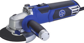 35949 990 Ft 400 W Üresjárati fordulatszám: 4 500 fordulat/perc. Vágótárcsa: 85 mm. Vágásmélység 90 fokban 63 mm, 45 fokban 45 mm. Lézeres: Csz.