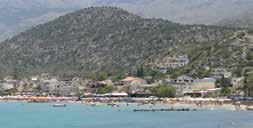 HERSONISSOS (reptértől 25 km) Kréta legnagyobb üdülővárosa egy régi kikötő körül épült ki a part mentén hegyek által övezve.