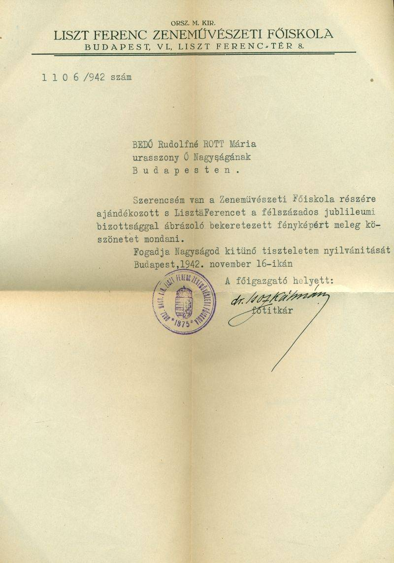 Waldbauer Imre saját kezű aláírásával Budapest, 1939. jún. 15. 380x250 mm Kissé szakadozott, hajtásnyomok.