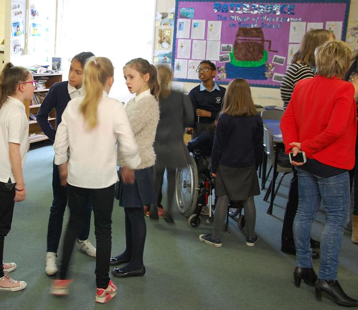 Aktív és reflektív több szempont Történet Karakterek Probléma- megoldás Dokumentálás Oakgrove School,