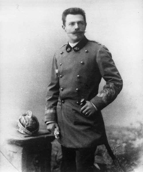 SCSERBOVSZKY SZANISZLÓ A HONFOGLALÓ a leghosszabb ideig parancsnokolt 1885-1912 laktanyahálózat kiépítése tűzoltó