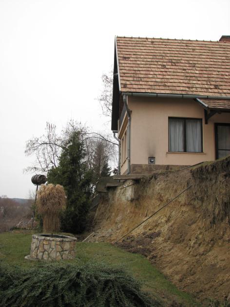 évi geológiai térképezés során a kulcsi térképlapon nyolc forrás helyét tüntették fel, amelyek közül hármat kezdetlegesen foglaltak is. E források kis vízhozamúak (max.