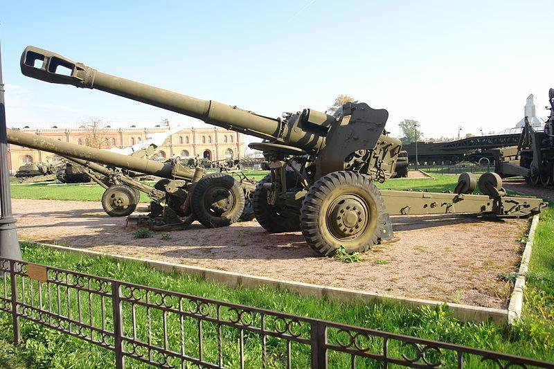 116 számban alkalmazott tűzeszköz. A D 30-as tarackból a szovjet hadiipar 11 053 darabot gyártott, 10 és a löveganyagot a világ 63 országában rendszeresítették.