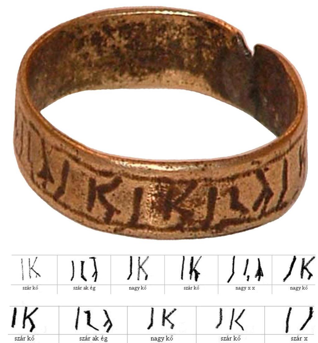 Az 1436-ban felbukkanó Bylegh szó égetett tulajdonjegyet jelentett, a XVI. sz.-tól már bélyegzővasak is maradtak ránk. A bélyeg szó ótörök eredetű, az eljárás a sztyeppei nomád népeknél, pl.
