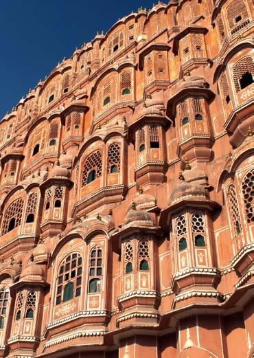 India Aranyháromszög és Varanasi Utazásunk India legszebb látnivalóit érinti, talán a lehető legszebb időszakban.