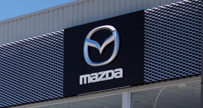 E L K Ö T E L E Z E T T E N A Z Ö N É S M A Z D Á J A S Z O L G Á L A T Á B A N MY MAZDA ALKALMAZÁS Töltse le a My Mazda alkalmazást.