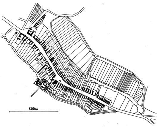 Source: http://www.terport.hu/telepulesek/telepulestipusok/kozseg/falu 3.... 3 points b) Decide which village type the statements below refer to.