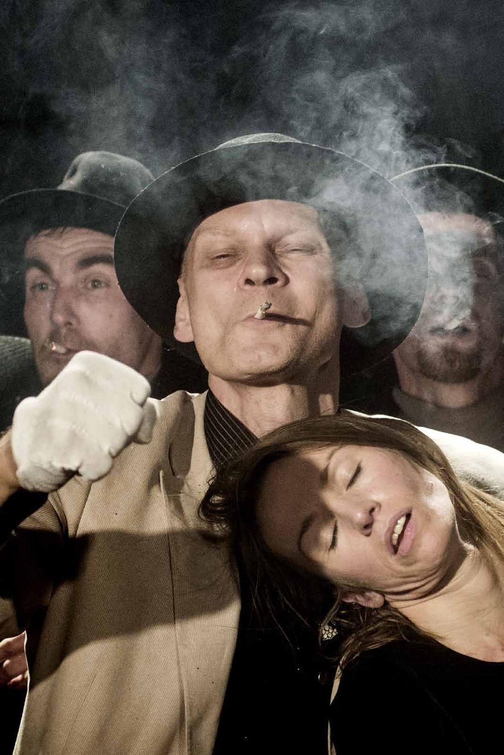30 vasárnap / Sunday 20.00 Nagyszínpad / 8 pm. Main Stage jegyár / price: 1.800-3.800 HUF Fotó/Photo: D. Matvejev Litvánia Lithuania Franz Kafka AZ ÉHEZŐMŰVÉSZ.