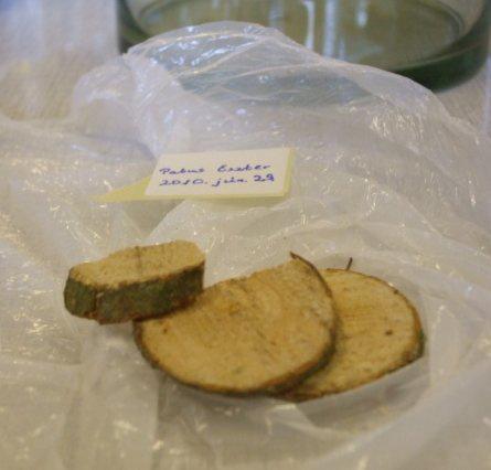 Előzetes elválasztás nélkül vizsgáltuk a minták fő alkotórészeit (cellulóz, hemicellulóz és lignin), illetve azok szerkezetét.