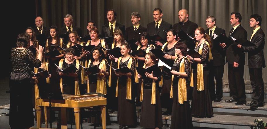 Az országos kórusversenyen induló énekkarok Te Deum Laudamus kamarakórus, Alistál A kórus ebben a formában 2005-től működik és szolgál az Alistáli Református Gyülekezetben.