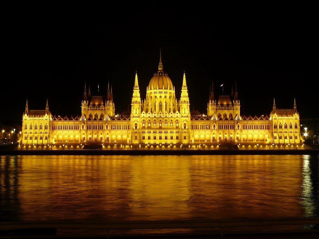 A Budapestre történő beereszkedésnél a Budakeszi úton inkább légy óvatos, az út minősége gyakran rossz, hullámos, melyet közlekedési lámpák és villamos sínek is tagolnak.