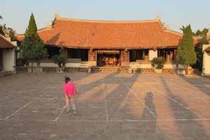 A falu lényegében négy thôn -ból (kisfalu-egység) áll: thôn Mông Phụ, thôn Cam Thịnh, thôn Đông Sàng, thôn Đoài Giáp.