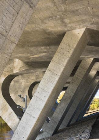 (2009): Die Überwachung der Erdberger Brücke, Betonund Stahlbetonbau, 104 (8) 531-536 Seiten, Aug. 2009 Gyukics, P., Träger, H., Tóth, E.