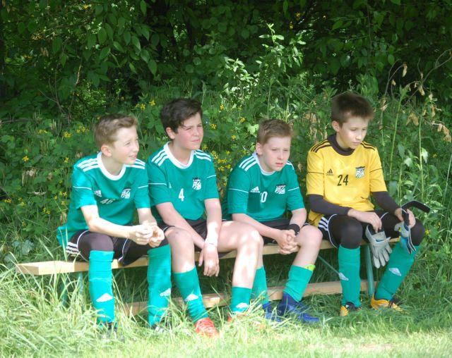 2005/2006-ban születettek Vasárnap az U12-eseink hullámvasutaztak a kicsikhez hasonlóan.