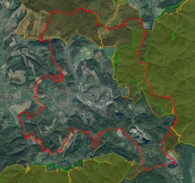 108 1.12-1 ábra : Natura 2000-es védettség által érintett területek (sárga: Kül. Természetmegőrzési Ter.; zöld: Kül. Madárvédelmi Ter.) Forrás: http://natura2000.eea.europa.eu/ 1.12.3.