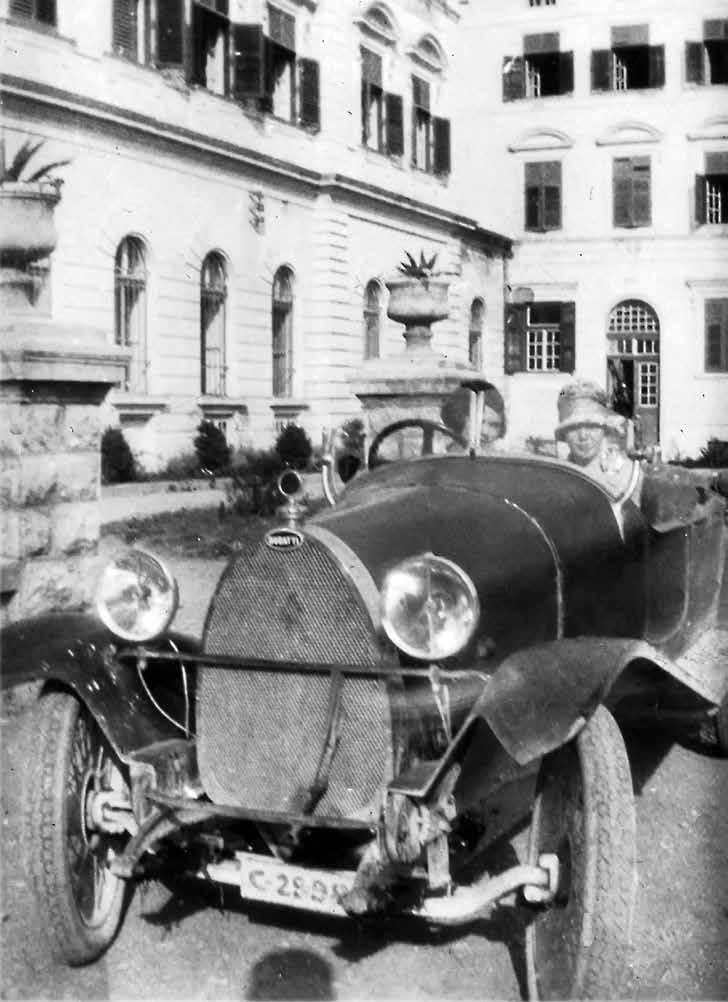 HRV A TSKA CROATIA NEIDENTIFICIRANI AUTOMOBILI UNIDENTIFIED CARS T23 Stil karoserije Brescia Roadster Prijašnji vlasnik Ivo Novaković (1926.) Nalazio se u Hrvatskoj 1926.