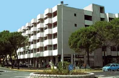 BIBIONE SPIAGGIA - LIDO DEI PINI CONDOMINIO BETULLE E ISI Strand: 400 m Fekvése: Spiaggia Szolgáltatásai: az apartmanokhoz fedett parkolóhely tartozik.