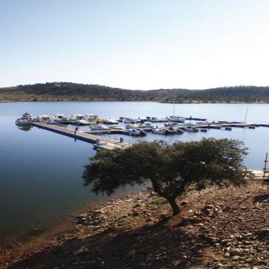 + 1321 1391 1507 1809 1971 2319 Indulási kikötő: Amieira Marina a Alqueva tavon, Kelet-Portugáliában. Aug. 01-19. Hajóátadás/átvétel: 14h-18h között/8-9h között szombaton, hétfőn, pénteken.