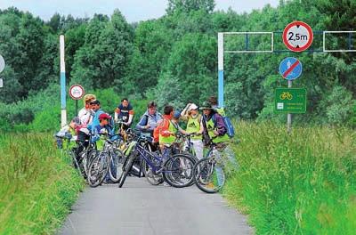 foglalkoznak. A megismertetést szolgálja az összesen 25.000 db kiadvány, DVD, térkép, és a háromnyelvű honlap, melyen a legfrissebb túraajánlatok is szerepelnek.