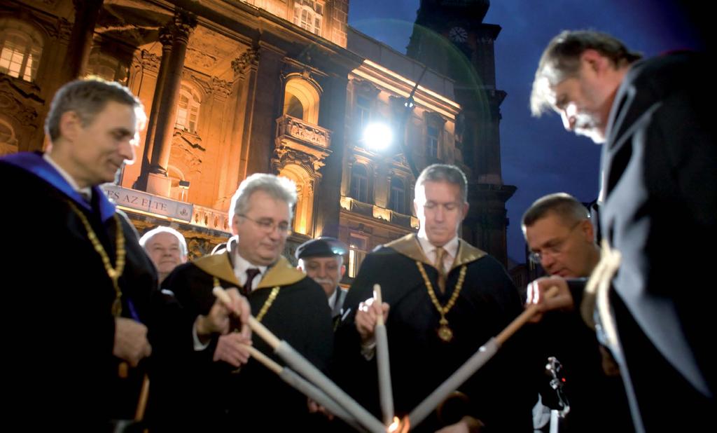 bevezető megnyilvánuló intézmény-, alapszak- és szakirányválasztásukat a Kar sikerét hozta. Mi ezt a minőségválasztás félreérthetetlen jelének értékeljük.