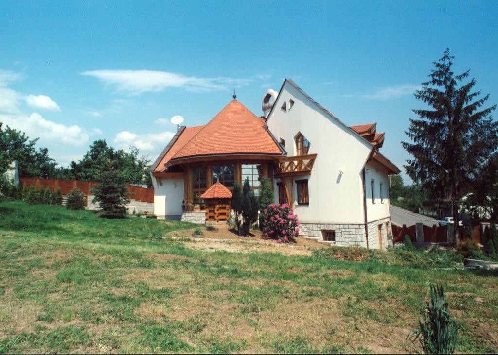 P. Pásztor 