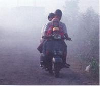 katasztrófális szárazság Indonézia térségében (erdőtüzek, füst) távolabbi hatások Az csapadék k változv ltozása ENSO-évben nem egyértelmű, bizonytalanságok Rekordok: 1965,