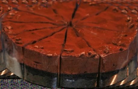 2014 Csokis Kaland Könnyű csokihab, meggyöntet, dió, mandula, vékony marcipánréteg.
