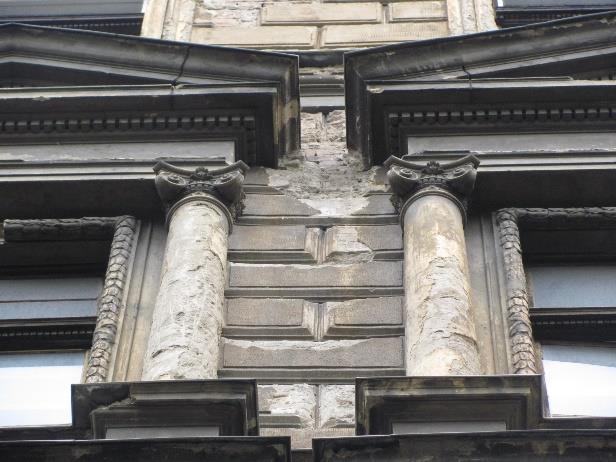 750 Ft A műemléki jelentőségű területen álló földszint + 3 emeletes eklektikus társasház 1881- ben épült.