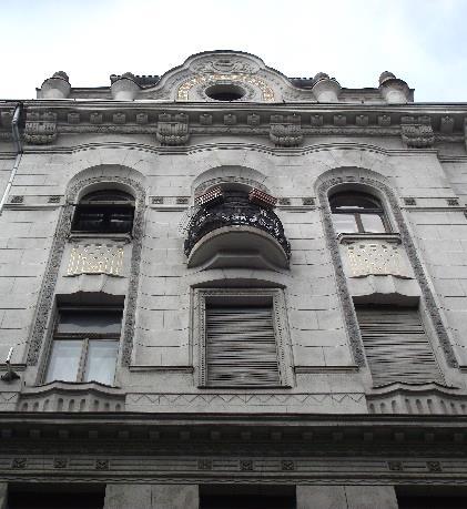 000 Ft 12.000.000 Ft A Ráday és a Köztelek utca sarkán elhelyezkedő impozáns saroképület 1909-10 között épült Bach János tervei alapján.