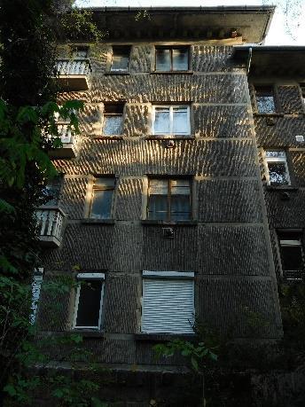 felé néző homlokzat bal szélső (Margaréta utcához közelebb lévő) harmadának felújítása Pályázati cél összköltsége: 4.803.606 Ft 2.000.