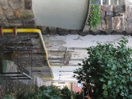 146 Ft A szecessziós stílusú emeletes villaépület 1905-ben épült Hegedűs Ármin tervei alapján.
