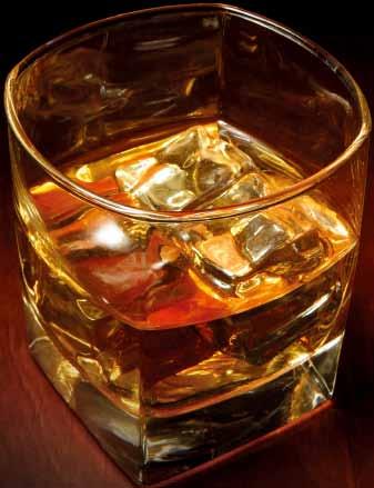 idézi. A 18 éves whisky különlegességét a 2 hordós érlelésnek köszönheti.