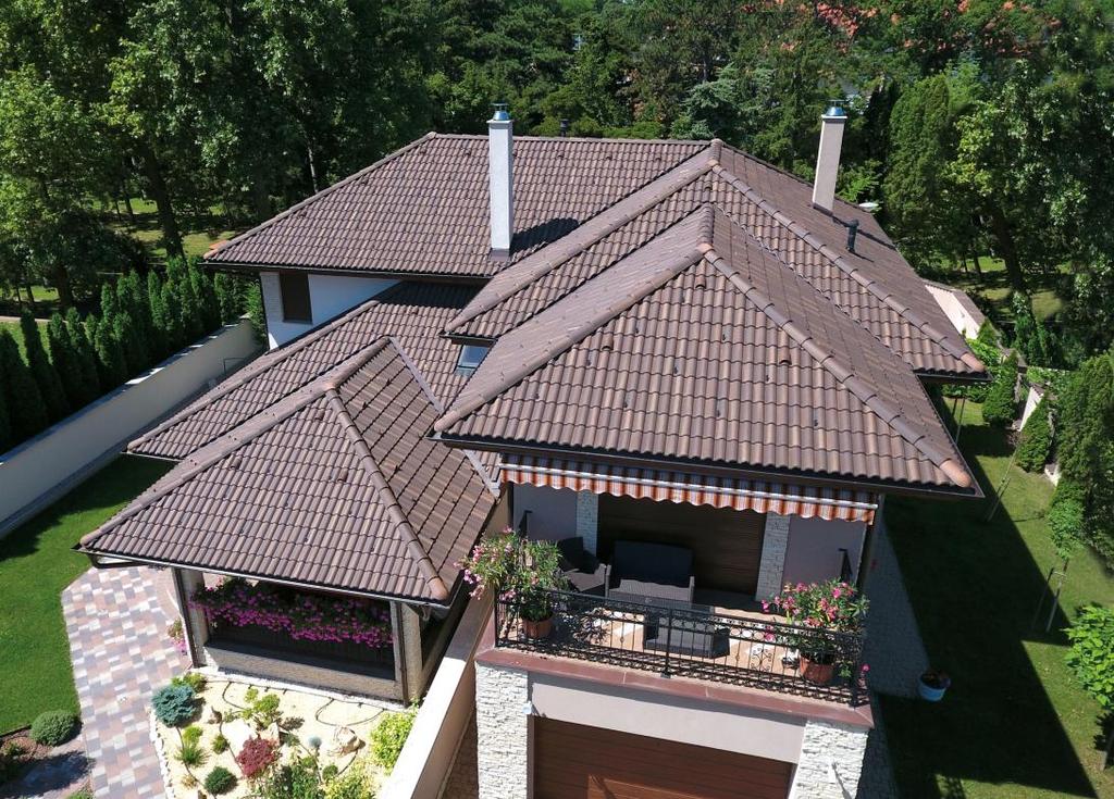 Családiház építés: Az előregyártott betoncserepek alkalmazásával hagyományos