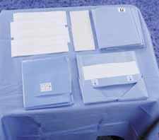 Műtő Egyszer használatos műtéti izoláló leplek és szettek MEDLINE Essential standard műtősköpeny A 3MED Kft kínálatában az egyszer használatos műtéti izoláló termékek széles választéka található meg.