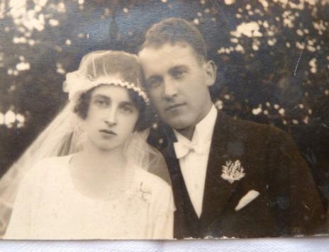 Anczenberger Máriát (1896-1945) mindig úgy emlegették, mint akinek gyönyörű, hosszú haja volt.