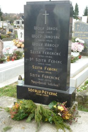 1. Wolf sír a zirci Felső temetőben, itt nyugszik /II./ Wolf János és Amberg Mária, de a korábban elhunyt Wolf ősök hamvait is ide tették 2. /I./ Wolf János apósától, Birher Józseftől házat vásárolt 1849-ben 3.
