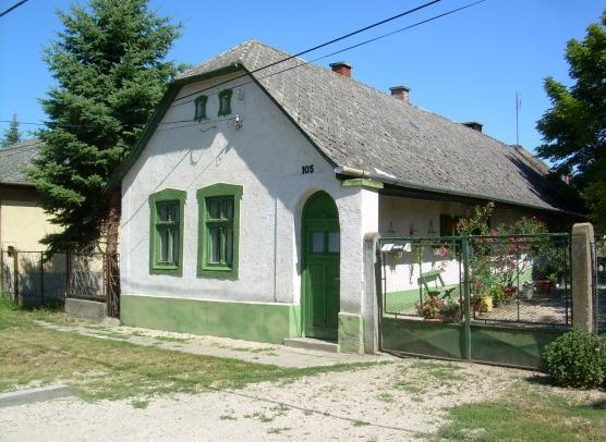 utca 98.
