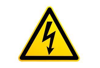 Elektromos csatlakozások: Az elektromos csatlakoztatások elvégzése előtt meg kell győződni arról, hogy a berendezés nincs áram alatt.