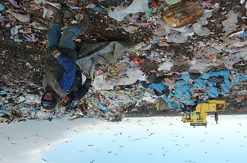 A komposztálás népszerűsítése a fenntartható életmód szellemében Deszken a lakosságtól származik, itt a legfontosabb a lakosság környezettudatossága.