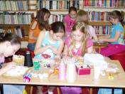 Mai szülők, nagyszülők gyermek- és ifjúkorának mindennapjai fotókon Homokkerti Könyvtár Gyereknapi ügyességi játékok, kézműveskedés Az ősz - rajzverseny Ünnepkörökhöz igazodó