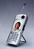 Egyetem Mobiltelefonok evolúciója 1998: Első színes