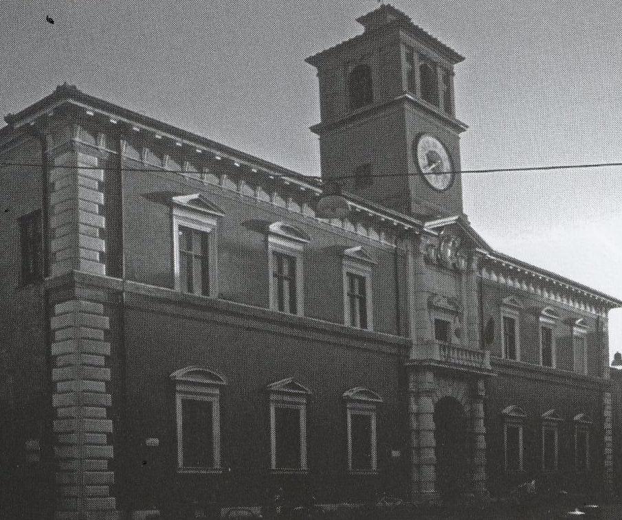 notevole che non accenna il collezionismo di libri, né la biblioteca reale.