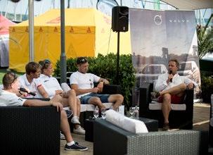 Hajózási (navigációs-) műszerek d. Hajóépítő anyagok, festékek, lakkok 3. Surf, kitesurf és egyéb vízisport eszközök (Jet-ski, vizisí, wakeboard), felszerelések 4.