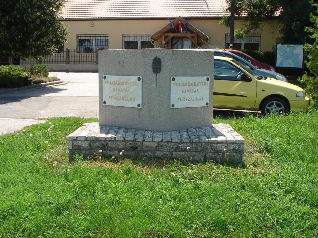 22 Örökségünk Előszállás arculatának jelentős