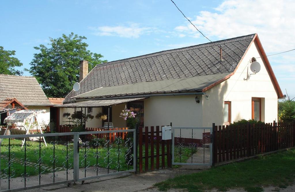 56 Eltérő