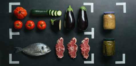 Hűtők és fagyasztók 81 Fent: Érett zöldségek. Lent: Halak és húsok, amelyeknek nagyobb páratartalomra és alacsonyabb hőmérsékletre van szükségük. Hűtőajtóban: Üvegek, konzervek és italok.